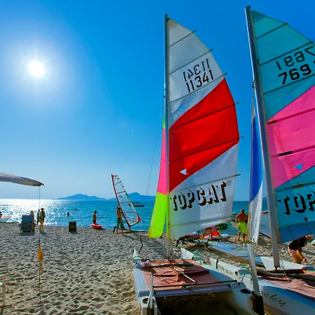 Caravia Resort