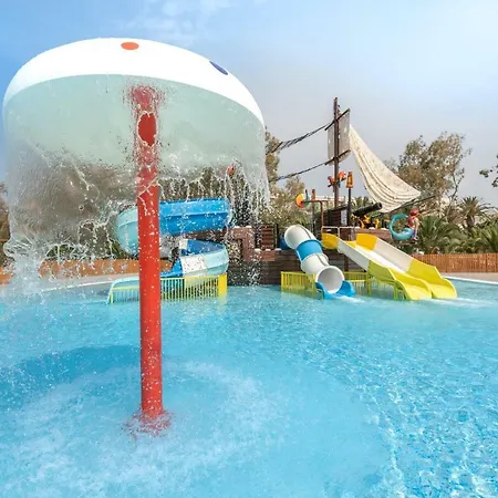Caravia Resort