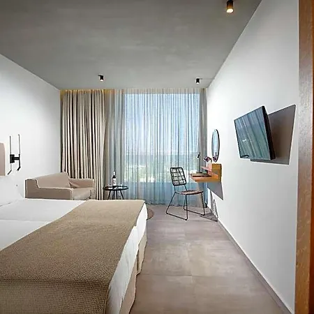 Caravia 4*