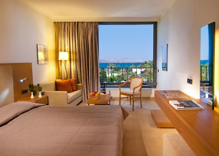 度假村 卡拉维尔海滩酒店